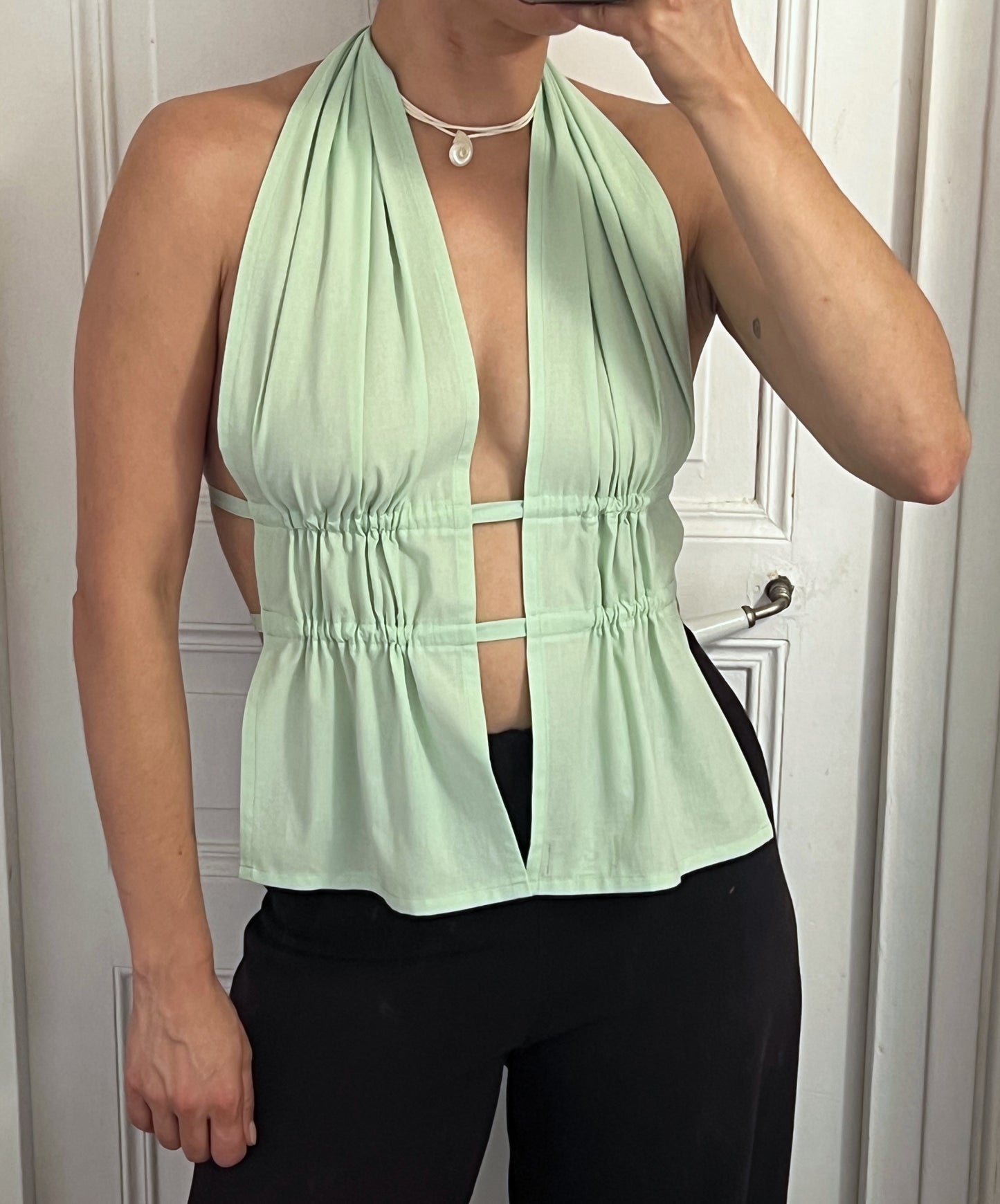 Le top Ana en vert pâle