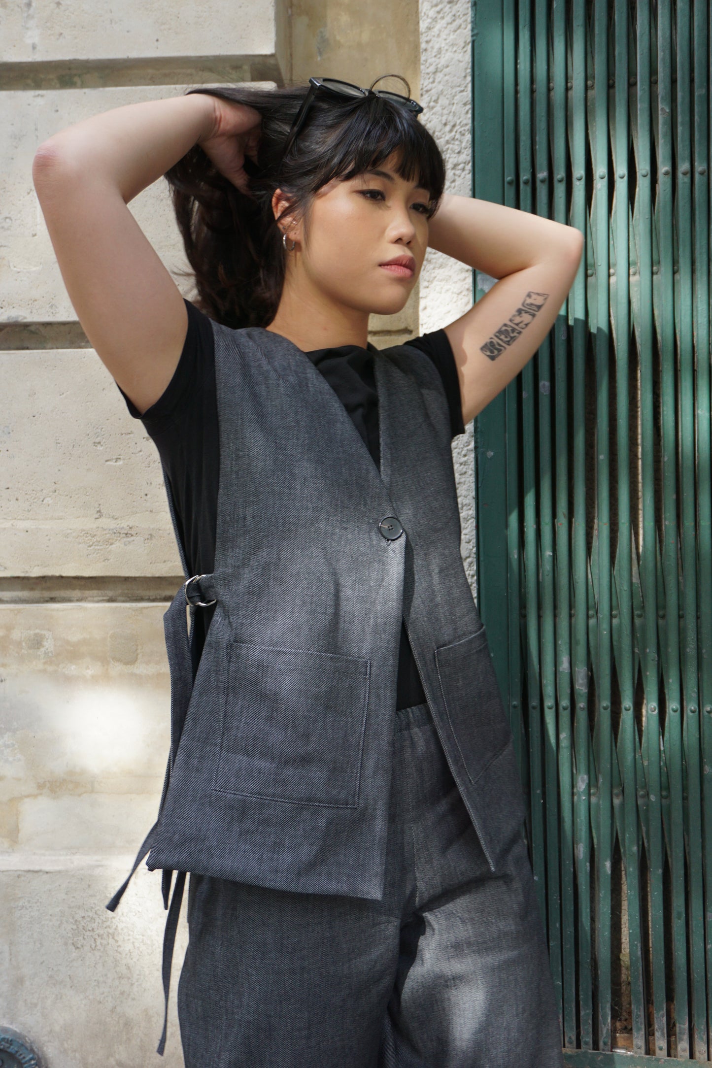 La veste Ertha en denim gris foncé
