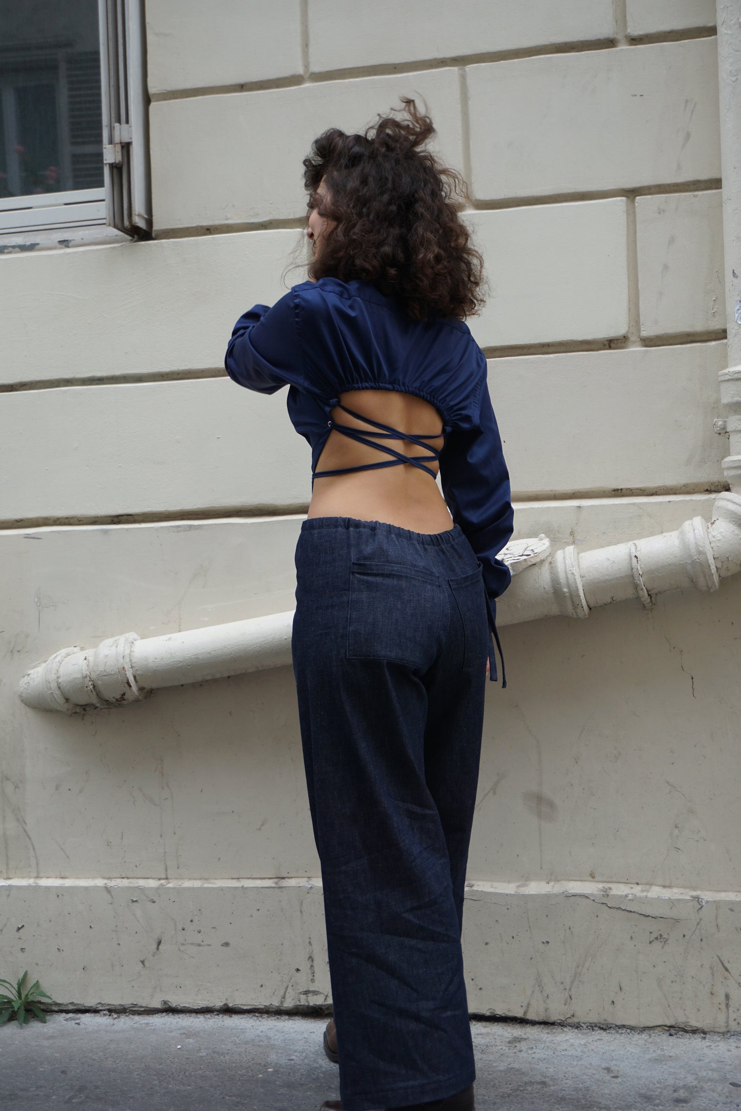 Le pantalon Ertha en denim bleu brut
