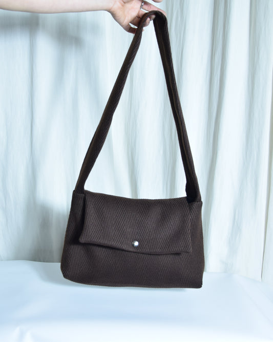 Le sac Oumé marron texturé